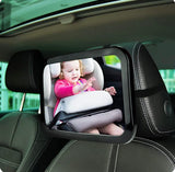 Espejo de carro bebé mirando hacia atrás