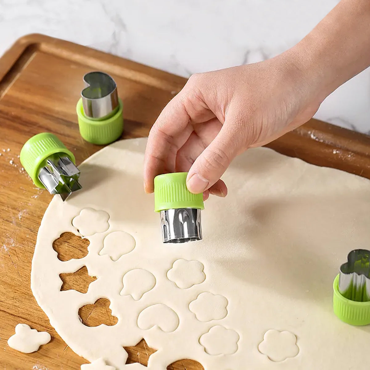 Kit Molde Cortador de Fruta Verdura 9 Figuras